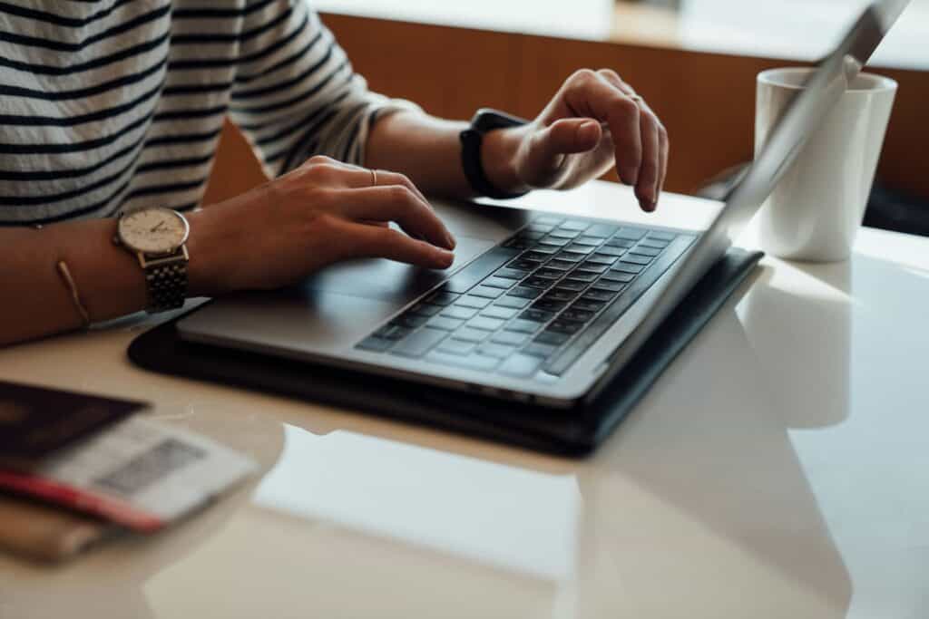 Turn Blogging into a Full-Time Thing